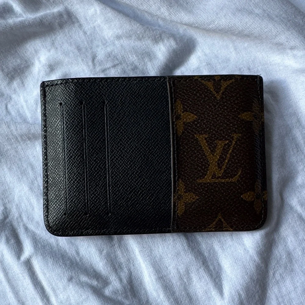 Louis Vuitton Monogram Macassar Canvas
Neo Porte Cartes Card Holder - Picture 3 of 4